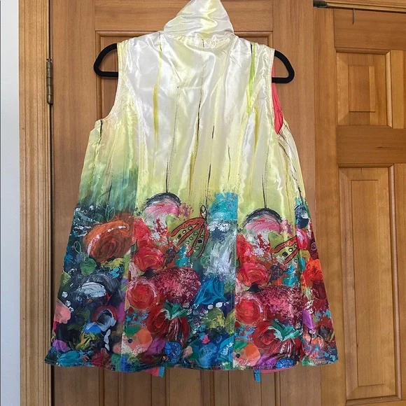 Reversible Designer Multicolor thigh length Sleeveless Vest with Yellow Accents - Picture 7 of 8